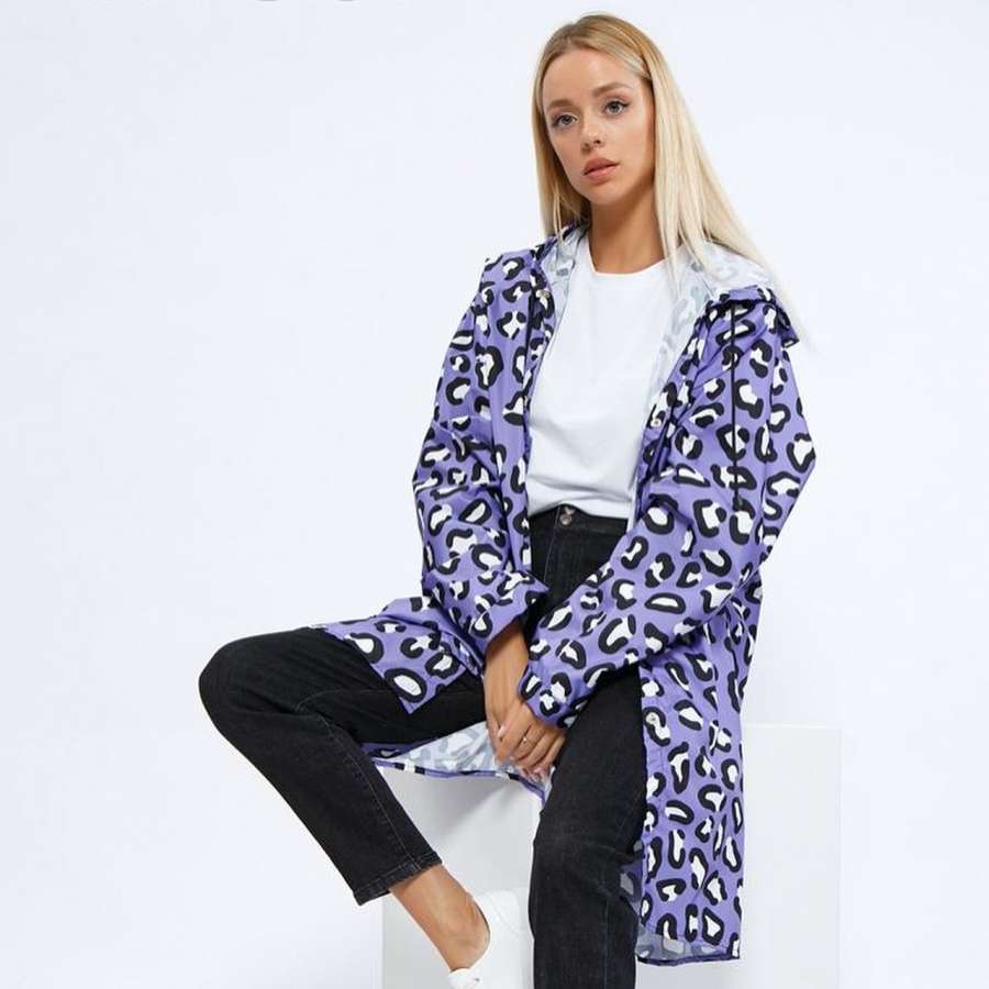 Дождевики как модный элемент гардероба: с чем носить