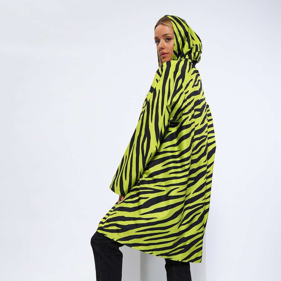 Подбор дождевика: по стилю и по фигуре