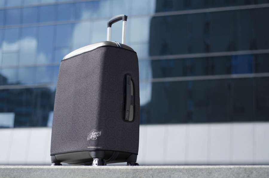 Почему без чехла для чемодана не обойтись