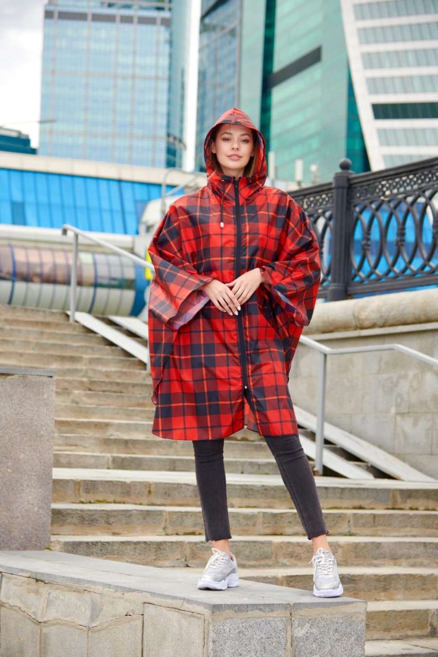 Дождевики на все случаи жизни: чем они удобны в той или иной ситуации? 