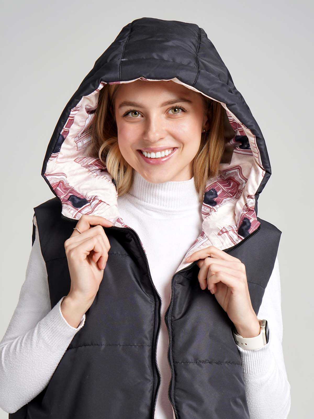 Жилетка двухсторонняя с капюшоном "Кошки в окошках"