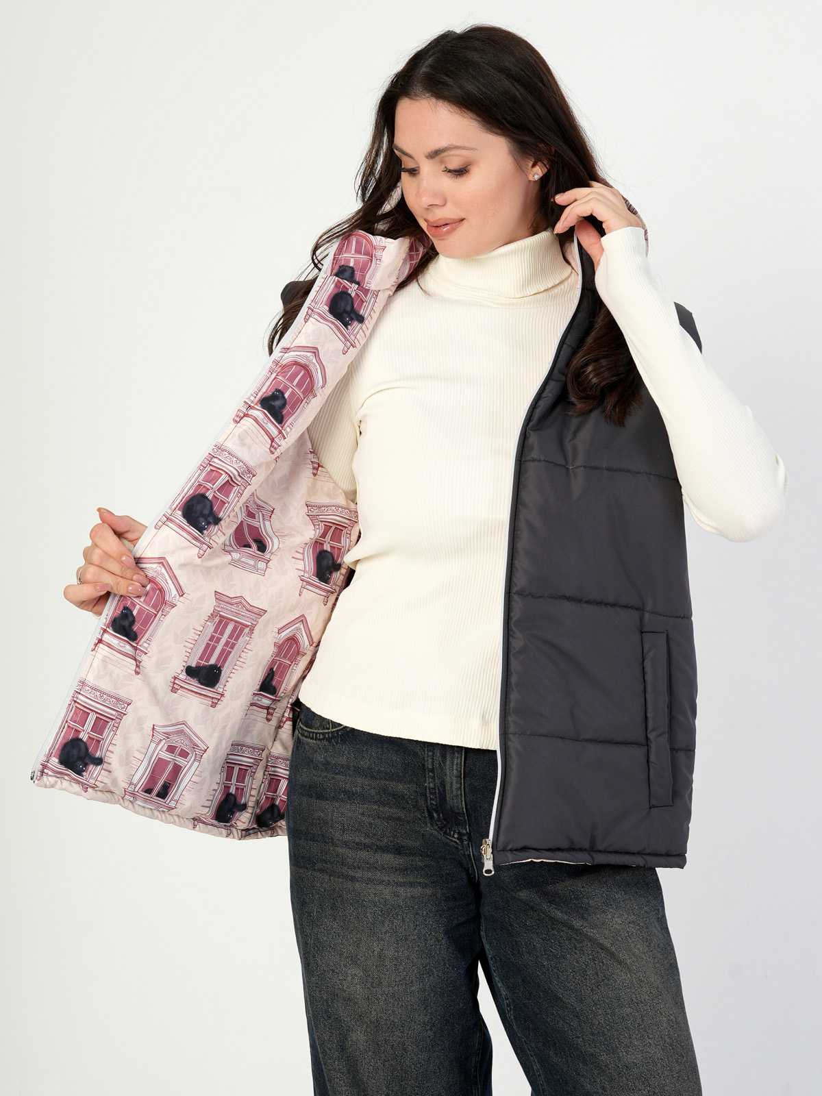 Жилетка двухсторонняя с отстегивающимся капюшоном "Кошки в окошках" ПРЕДЗАКАЗ